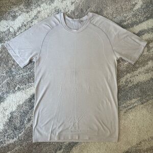 Lululemon Metal Vent T